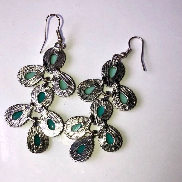 Bohemian Dangle Silver tone w/ Turquoise - Picture 2 of 3